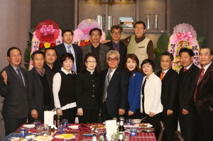 “경상매일신문의 무궁한 발전 기원합니다”
