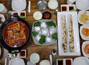 효리의단골집 ‘이조은식당’ 제주도 중문 관광단지 맛집 갈치조림 외 다양한 갈치요리제공