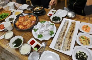 효리의단골집 ‘이조은식당’ 갈치회,구이,조림까지 스페셜하게 즐기는 제주도 중문 관광단지 맛집