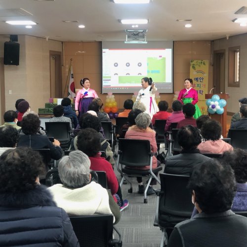 [경상매일신문] 안동YMCA, 제3기 예안무지개대학 수료식