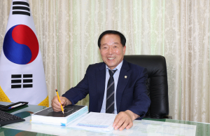 <특집>최훈식 의성군의회 의장 새해 설계…“의성군민에 믿음과 희망 주는 열린 의정 펼치겠다”