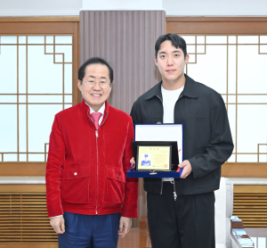삼성라이온즈 투수 원태인, 대구시 홍보대사로 맹활약