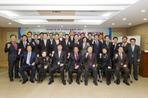 “新도청시대 일하는 의원 돼달라”