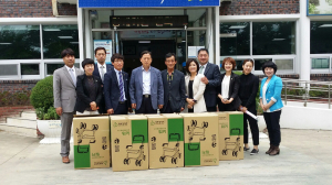 미래라이온스클럽 등 포항 송라면사무소에 실버카 기탁
