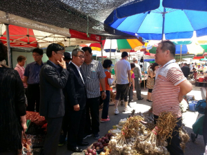 포항 북구청, 경제 활성화 ‘전통시장 장보기’