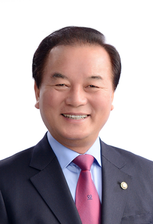 “언론의 바람직한 역할 노력 감사”