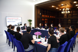 리퍼트 美대사 “경북대 학생 만났다”