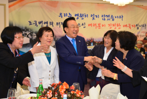 “조국 위해 청춘 바친 여러분이 진정한 애국자”