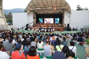 청도야외공연장서 반려동물 위한 ‘개나소나 콘서트’