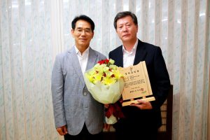 허정두 교육장, 울진군 명예군민 되다
