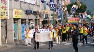 “원전 건설 중단…주민투표 결과에 승복하라”