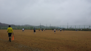 “축구 향한 열정은 비도 나이도 막을 수 없어”