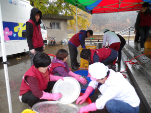 사랑의 밥차 봉사활동과 연계한 산림조합장선거 홍보