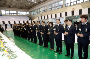 대구시의회, 故 김영삼 前 대통령 분향소 조문