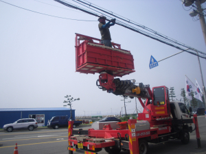 市, 공중선 정비작업 완료