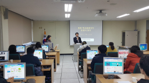 새학기 우리들의 이야기를 홈페이지에 담아요!