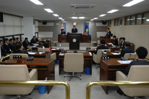 군위군의회 임시회 폐회