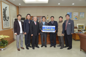 경북체육회 전무이사協, 道교육청에 장학금 기탁