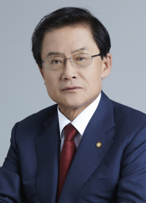 김태환, 총선 출마 선언…본격 선거 돌입
