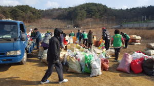 재활용품 수거…환경보호ㆍ이웃사랑 실천 ‘1석 2조’