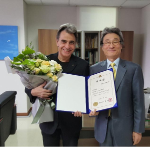 코바체프, 대구시향 지휘봉 3년 더 잡는다 