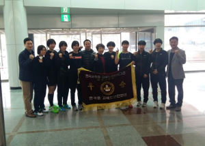 오늘부터 만년 2위 팀 아니에요!