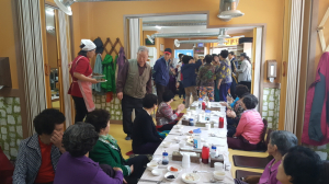상대동 홍동주마을, 경로당 어른 대상 사랑의 점심대접