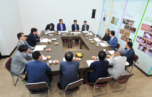 靑 지발위ㆍ기재부, 군위 방문