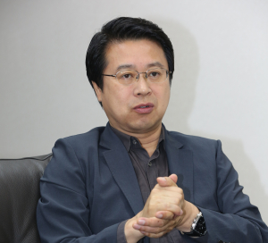 화려한 이력…진정한 ‘팔방미인’