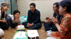 상대동, 무의탁 독거노인 생일 축하