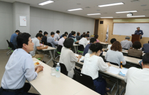 이강덕 시장, 정기인사에 각별한 관심