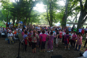 산골 숲 속에서 열리는 특별한 축제 