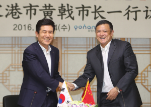 中 장가항市 황극 시장 “활발한 교류 희망”