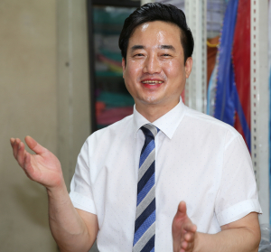 “아버지 ‘봉사DNA’ 물려 받았죠”