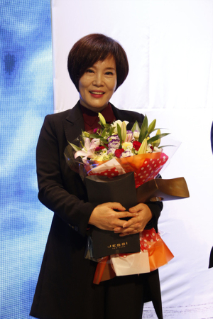 청송 권영금 씨, 경북예술제서 경북예술상 수상