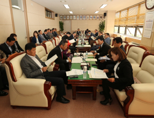 안동시의회, 전체 간담회…집행부와 소통