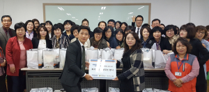 포항시니어클럽, 독거어른 가정에 후원품 전달