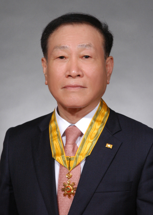 한금희 포항 교화위원, 국민훈장 동백장 수상 
