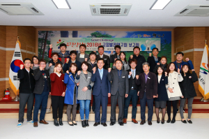 “7명의 작은 날갯짓, 군정 변화 이끈다”