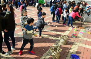 가야금과 노니니 어찌 즐겁지 아니한가