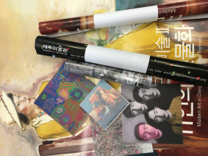 “‘굿바이 수능’ 수험표 들고 교실 밖으로”