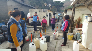 우창동 푸른포항21, 저소득가구에 등유 전달