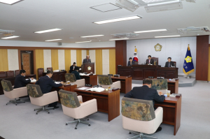 청도군의회, 내년 세입세출안 심의