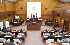 경주시의회, 내년 예산 61억여 원 삭감 의결 