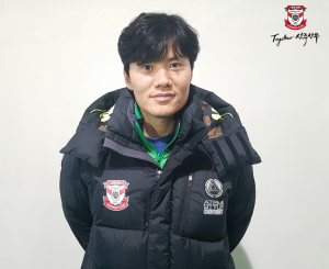 정경호 코치, 상주상무 합류