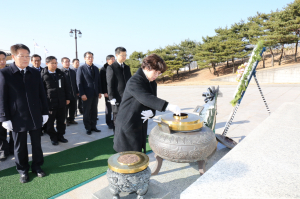 대구경북병무청, 새해 국립영천호국원 참배