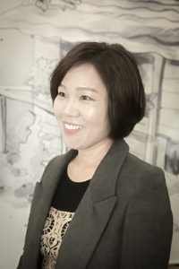 어두운 삶 속 따뜻한 인간성…