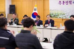 “국궁진력의 낮은 자세로최선 다해 섬기겠습니다”  