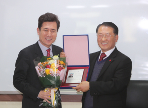 이 시장, 명예택시운전자격증 감사패