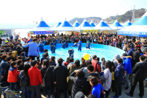 울진대게와 붉은대게 축제 ‘인산인해’